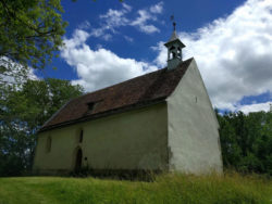 Die Dorfkapelle Kalkweils. Das letzte Gebäude des im Hochmittelalter abgegangenen Dorfes Kalkweil.